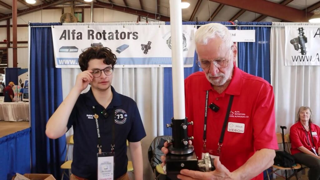 Azimuth only rotator in display